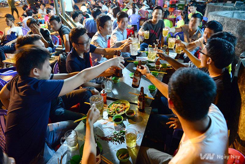 Thói xấu của người Việt khi nhậu (1,2,3 dzô !)