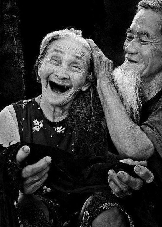 Tôi sẽ nắm tay bà đi tới tận cuối con đường